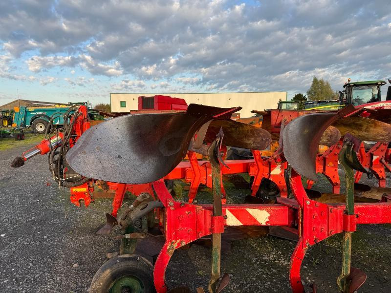 VOGEL + NOOT 8S565A10 - Charrue: photos 5 VOGEL + NOOT 8S565A10 - Charrue: photos 5