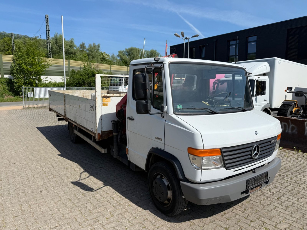 Mercedes-Benz 816 D - Fourgon plateau: photos 2 Mercedes-Benz 816 D - Fourgon plateau: photos 2