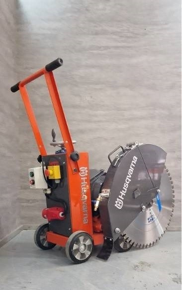Husqvarna FS 600E - Matériel de chantier: photos 1 Husqvarna FS 600E - Matériel de chantier: photos 1