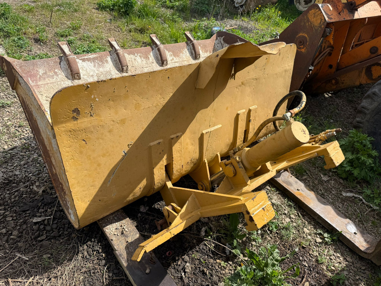 BROBUS BH40 STACKER - Chariot tout terrain: photos 2 BROBUS BH40 STACKER - Chariot tout terrain: photos 2