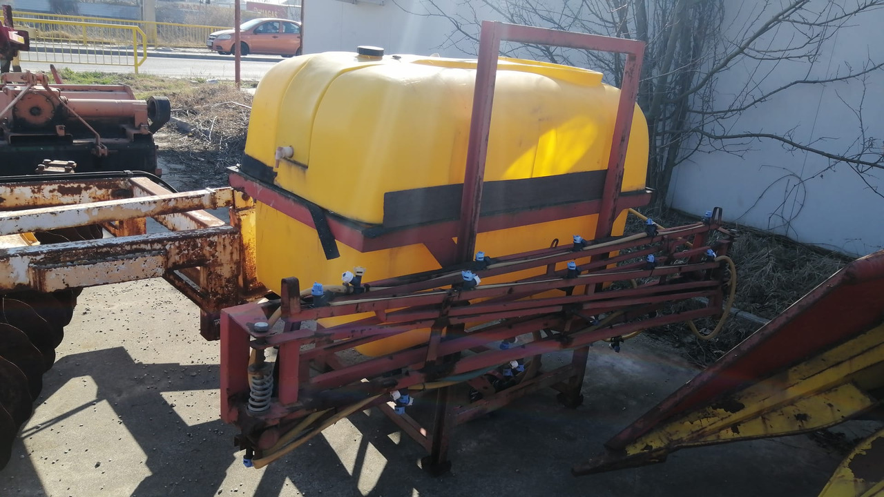 Herbicide Worn /Sprayer 800 l 12m - Pulvé porté: photos 3 Herbicide Worn /Sprayer 800 l 12m - Pulvé porté: photos 3