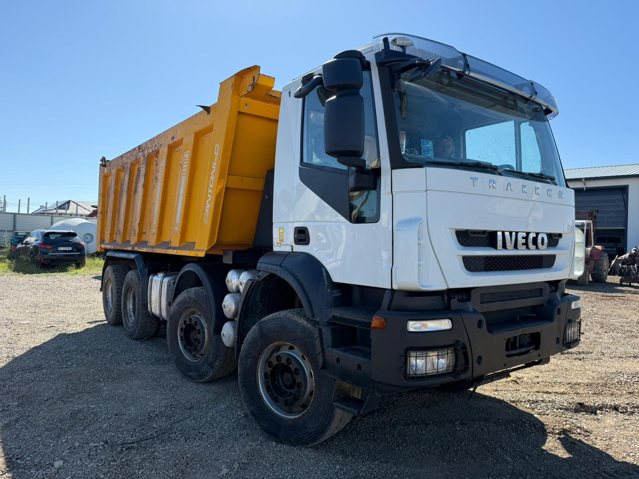 IVECO TRAKKER TIPPER - Camion benne: photos 1 IVECO TRAKKER TIPPER - Camion benne: photos 1