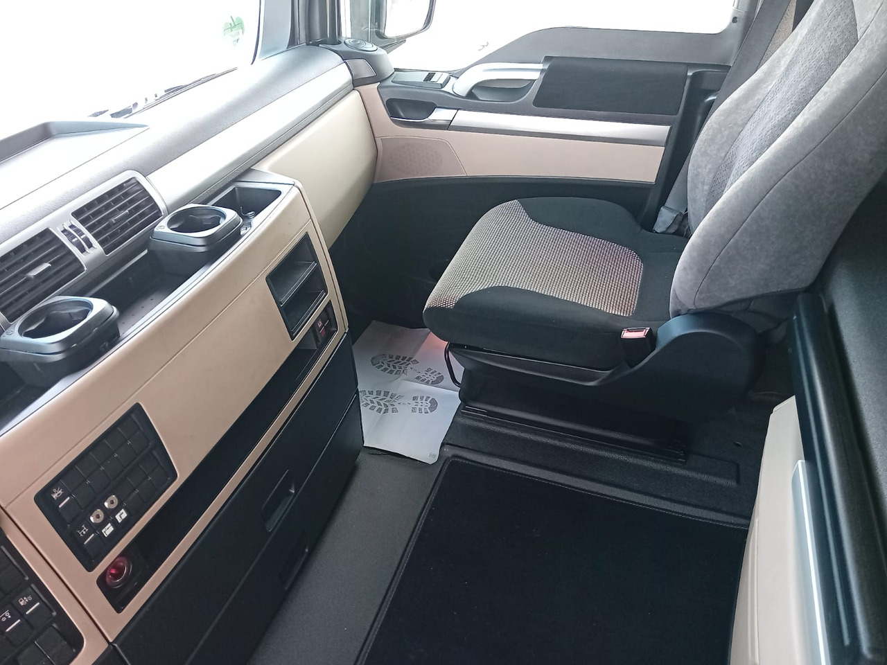 Camion plateau, Camion grue MAN TGX 26.460 6×2, Palfinger Crane PK 18001L: photos 7