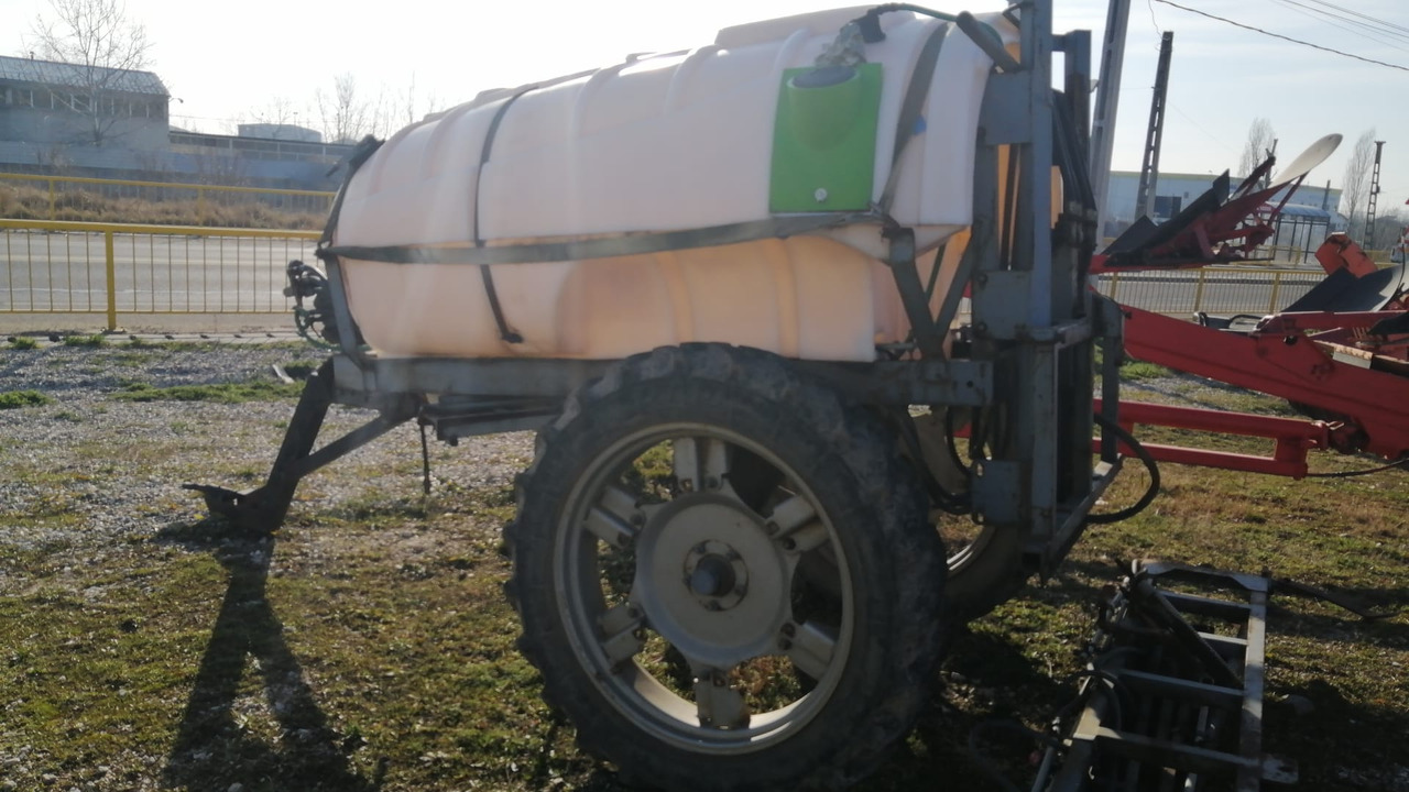 MET Wirax Sprayer 2000 - Pulvérisateur traîné: photos 1 MET Wirax Sprayer 2000 - Pulvérisateur traîné: photos 1
