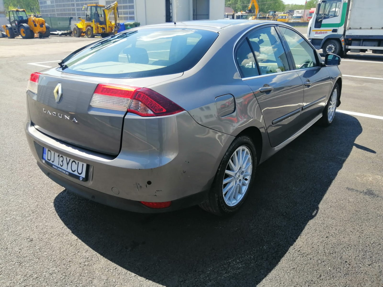 RENAULT LAGUNA 3 HATCHBACK - Berline: photos 4 RENAULT LAGUNA 3 HATCHBACK - Berline: photos 4