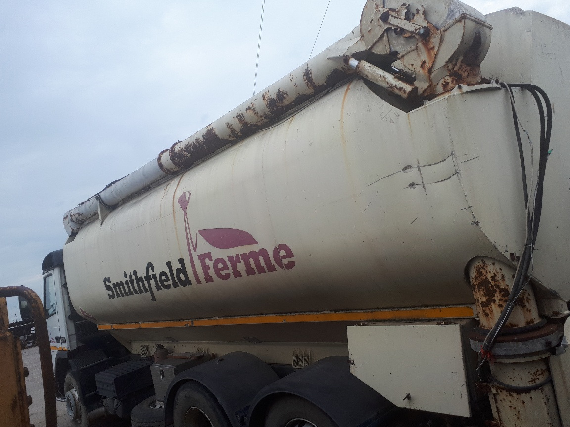 VOLVO FM12 Animal Feed Tank Truck - Camion citerne: photos 4 VOLVO FM12 Animal Feed Tank Truck - Camion citerne: photos 4