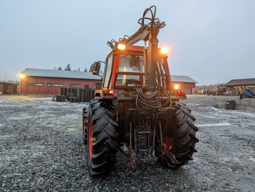 SAME Leopard 90 Turbo metsäkuormaajalla - Machine agricole: photos 3 SAME Leopard 90 Turbo metsäkuormaajalla - Machine agricole: photos 3