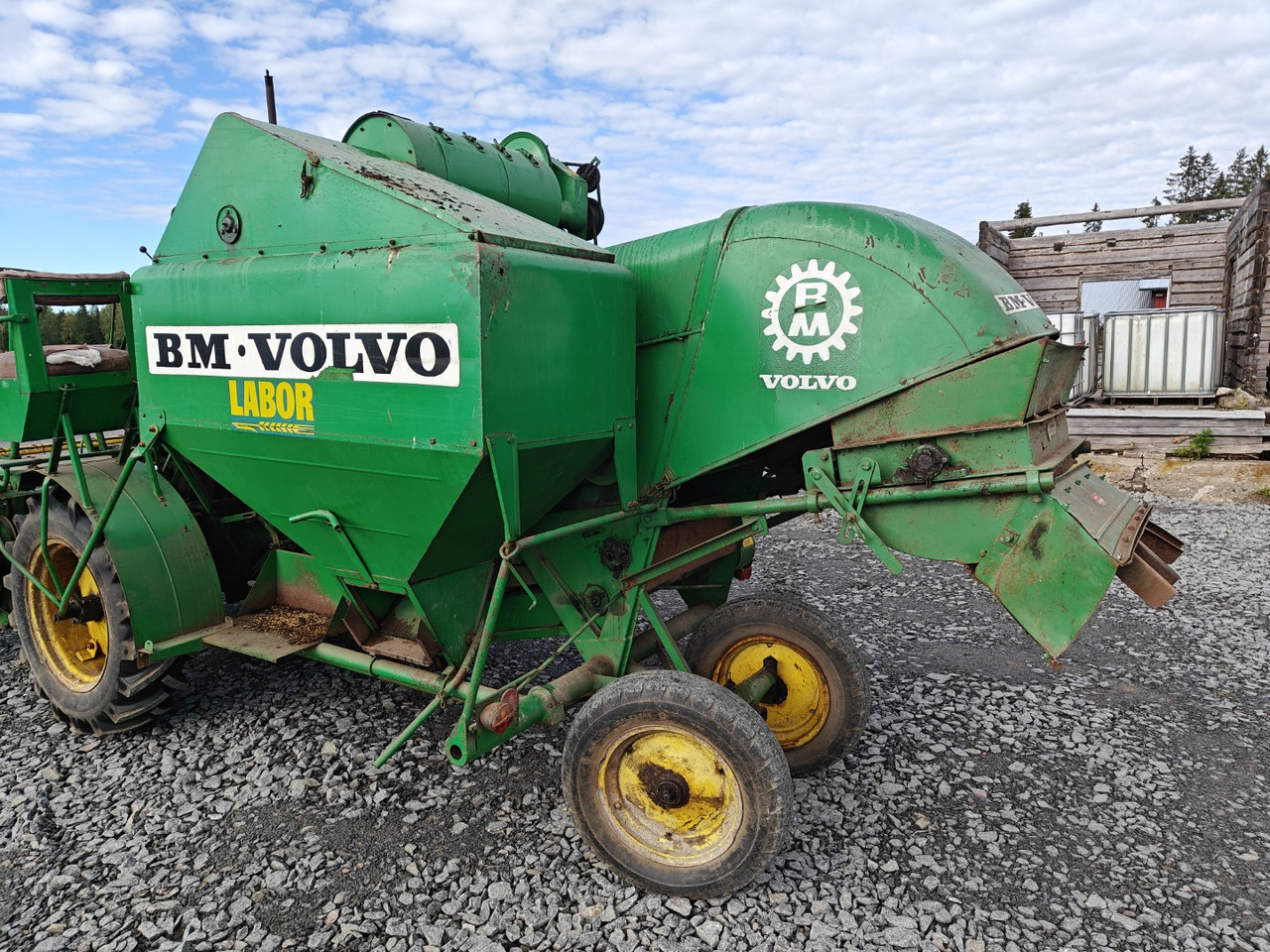 Volvo BM ST257 leikkuupuimuri työleveys 190cm, vaikka koeruutupuimuriksi, katso video! - Moissonneuse-batteuse: photos 5 Volvo BM ST257 leikkuupuimuri työleveys 190cm, vaikka koeruutupuimuriksi, katso video! - Moissonneuse-batteuse: photos 5