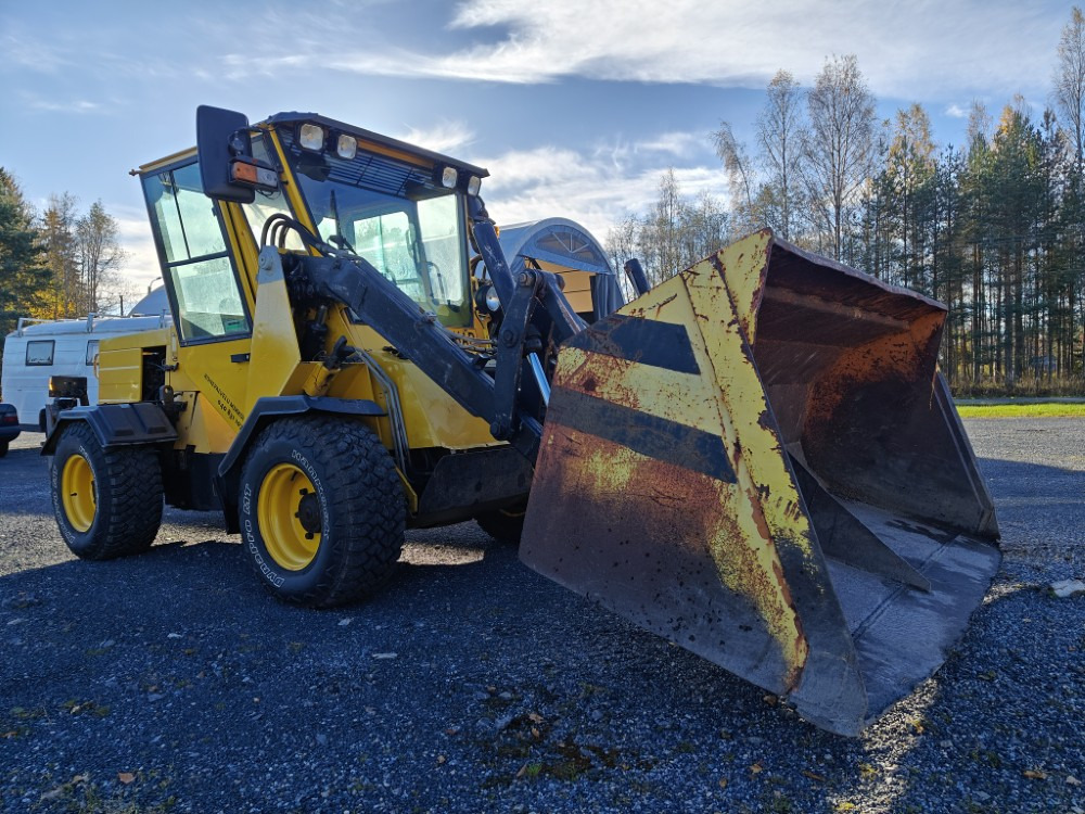 Wille 445 - Tracteur communal: photos 5 Wille 445 - Tracteur communal: photos 5