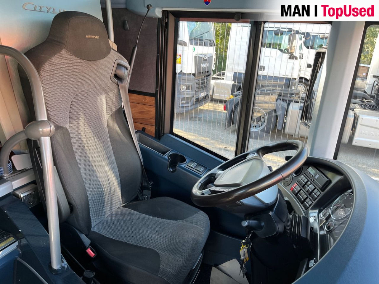 NEOPLAN CITYLINER 2 / N 1218 HDL Euro6 Intarder Klima AHK - Autocar: photos 4 NEOPLAN CITYLINER 2 / N 1218 HDL Euro6 Intarder Klima AHK - Autocar: photos 4