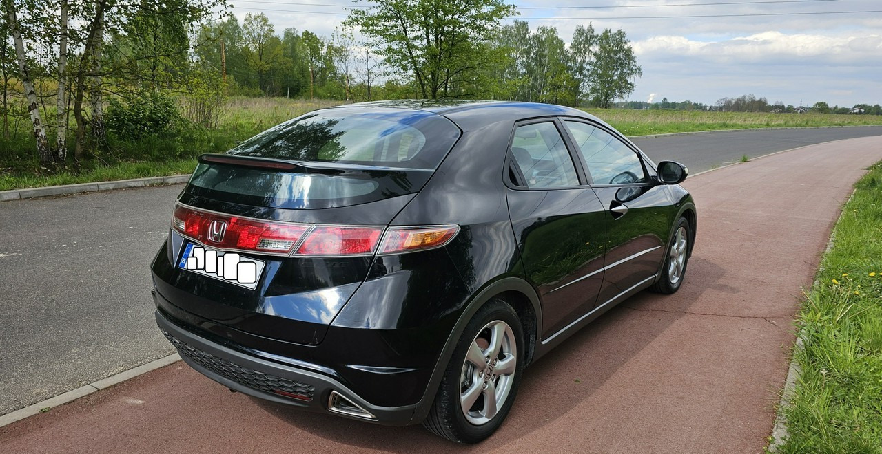 Honda Civic VIII bardzo ładna * pełnosprawna * - Voiture à hayon: photos 4 Honda Civic VIII bardzo ładna * pełnosprawna * - Voiture à hayon: photos 4