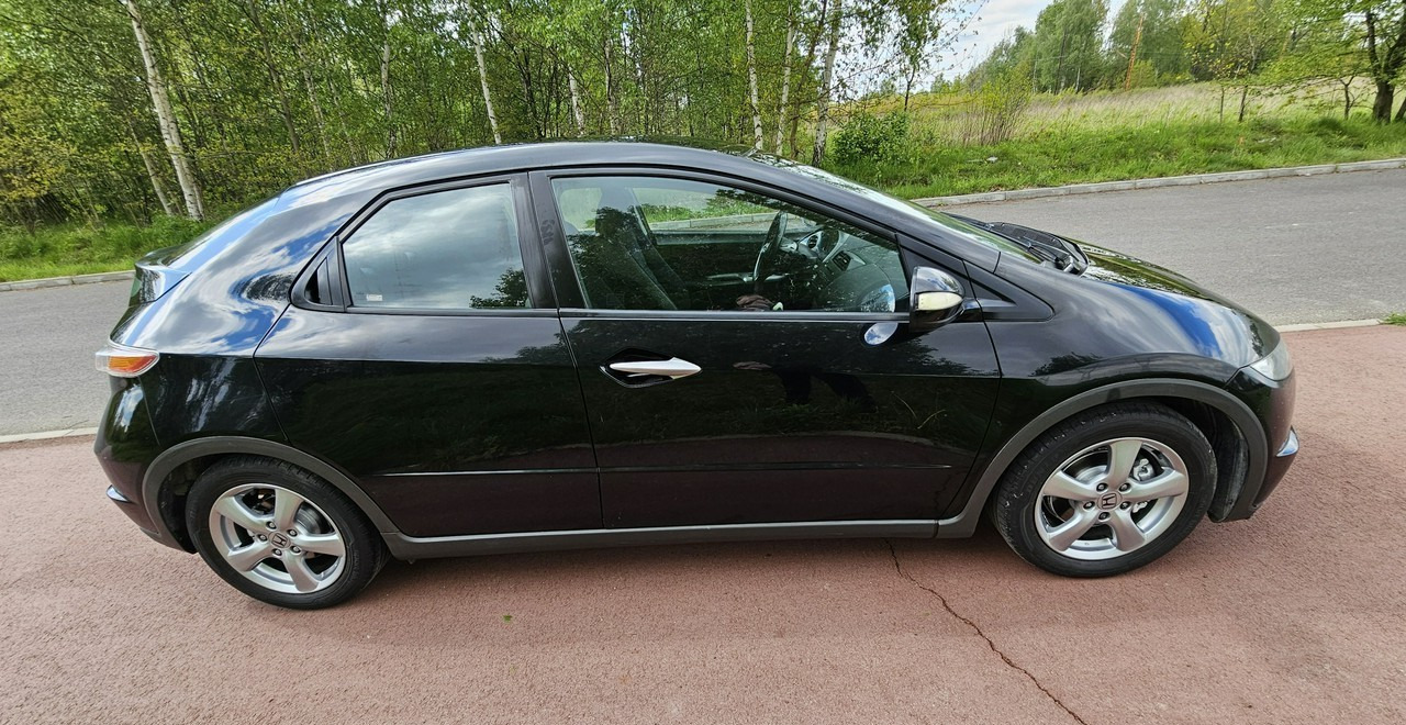 Honda Civic VIII bardzo ładna * pełnosprawna * - Voiture à hayon: photos 3 Honda Civic VIII bardzo ładna * pełnosprawna * - Voiture à hayon: photos 3