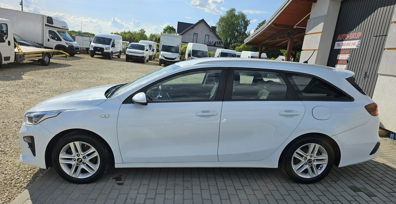 Kia Cee'd III gwarancja*serwis* zadbany - Voiture: photos 4 Kia Cee'd III gwarancja*serwis* zadbany - Voiture: photos 4