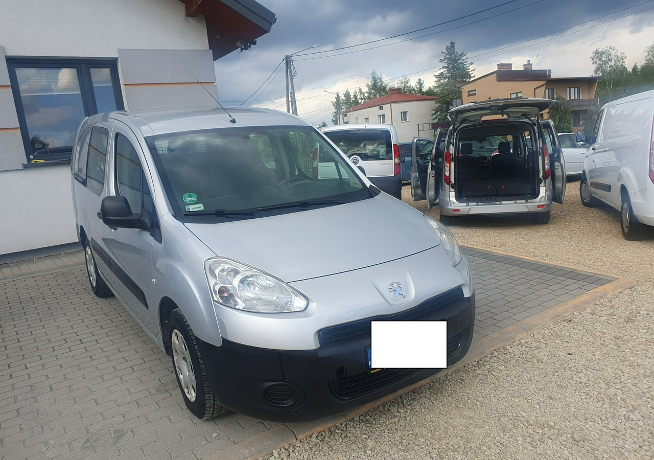 Peugeot Partner long *2 lub 5 osobowy *klima* gruau* - Fourgon utilitaire: photos 4 Peugeot Partner long *2 lub 5 osobowy *klima* gruau* - Fourgon utilitaire: photos 4