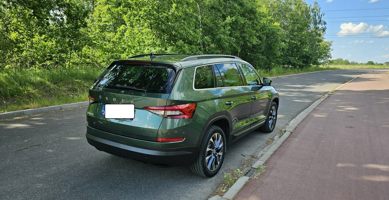 Skoda Kodiaq Skoda Kodiaq Skoda Kodiaq 2.0 tsi 4x4 Wersja Drive na 125 lecie - SUV: photos 4 Skoda Kodiaq Skoda Kodiaq Skoda Kodiaq 2.0 tsi 4x4 Wersja Drive na 125 lecie - SUV: photos 4