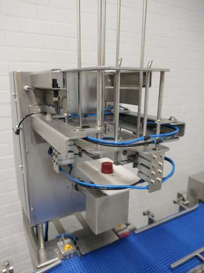 Van Rijn lidding machine lid rollover - Machine agroalimentaire: photos 5 Van Rijn lidding machine lid rollover - Machine agroalimentaire: photos 5