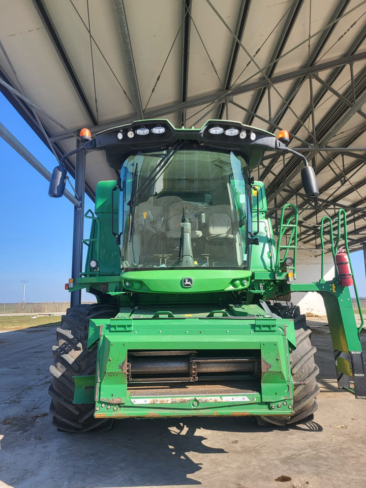 John Deere W540 - Moissonneuse-batteuse: photos 2 John Deere W540 - Moissonneuse-batteuse: photos 2