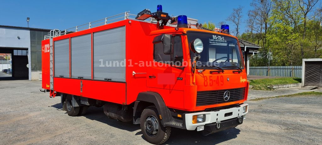 Mercedes-Benz 817 Feuerwehr GWG Nur 9.650 orig. Km 817 Feuerwehr GWG Nur 9.650 orig. Km - Camion de pompier: photos 3 Mercedes-Benz 817 Feuerwehr GWG Nur 9.650 orig. Km 817 Feuerwehr GWG Nur 9.650 orig. Km - Camion de pompier: photos 3