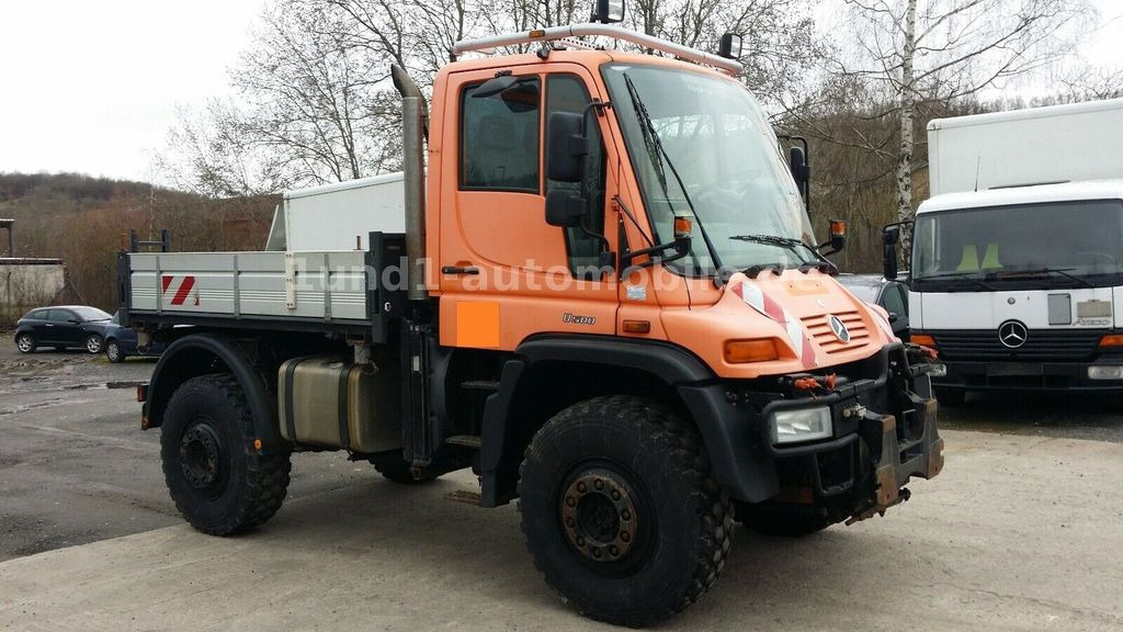 Mercedes-Benz Unimog U 500 Kipper Kommunalhydraulik U 300 400 U 500 Kipper Kommunalhydraulik U 300 400 - Véhicule de voirie/ Spécial: photos 3 Mercedes-Benz Unimog U 500 Kipper Kommunalhydraulik U 300 400 U 500 Kipper Kommunalhydraulik U 300 400 - Véhicule de voirie/ Spécial: photos 3