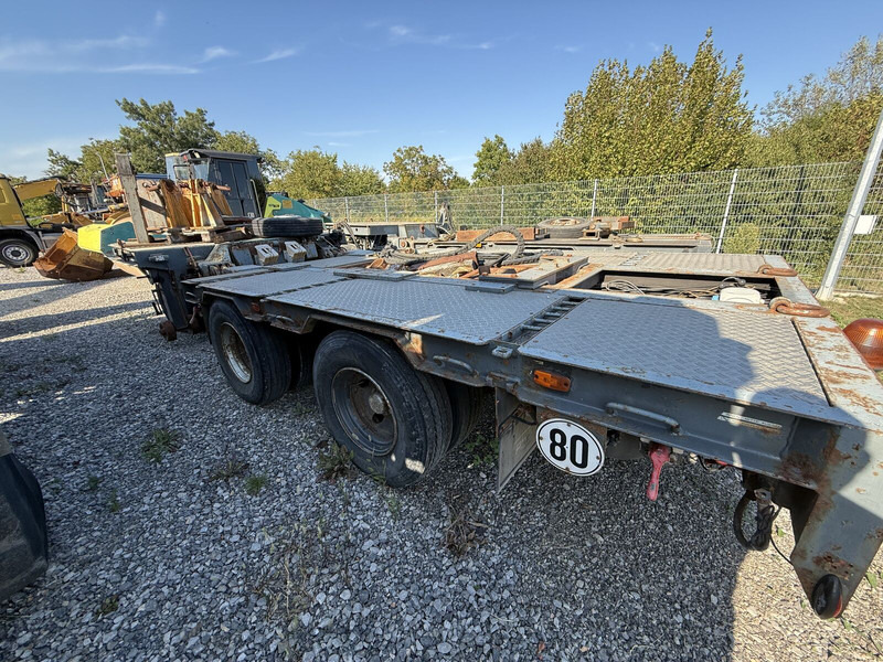 Liebherr 80km/h axeles to self erecting crane 32K 35K 42K 50K 63K 71K - Grue à tour: photos 3 Liebherr 80km/h axeles to self erecting crane 32K 35K 42K 50K 63K 71K - Grue à tour: photos 3