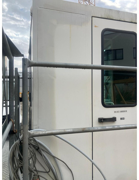 Liebherr 85EC-B 2012yom - Grue à tour: photos 2 Liebherr 85EC-B 2012yom - Grue à tour: photos 2