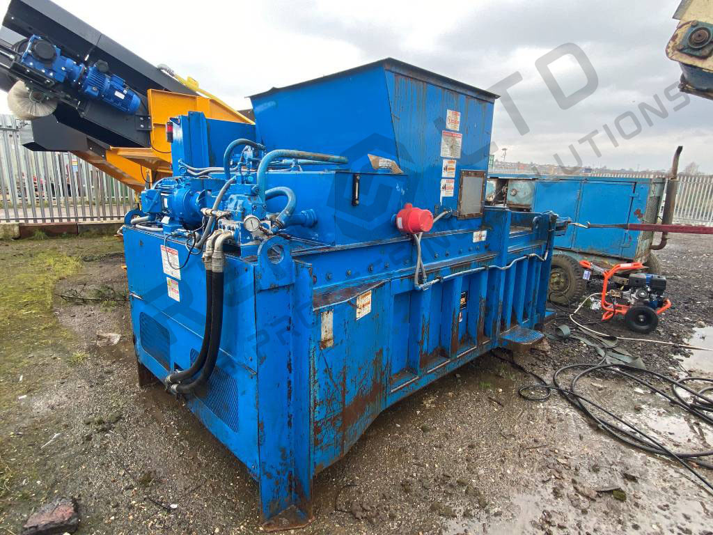 Marathon Gemini Baler - Engins de chantier: photos 1 Marathon Gemini Baler - Engins de chantier: photos 1