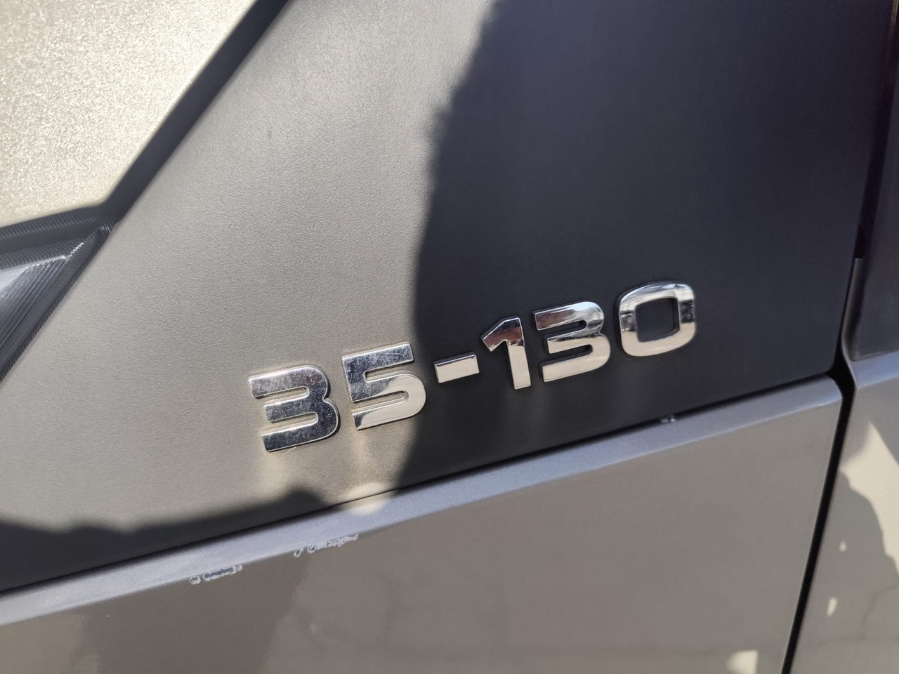 IVECO DAILY 35-130 - Camion grue, Utilitaire benne: photos 4 IVECO DAILY 35-130 - Camion grue, Utilitaire benne: photos 4