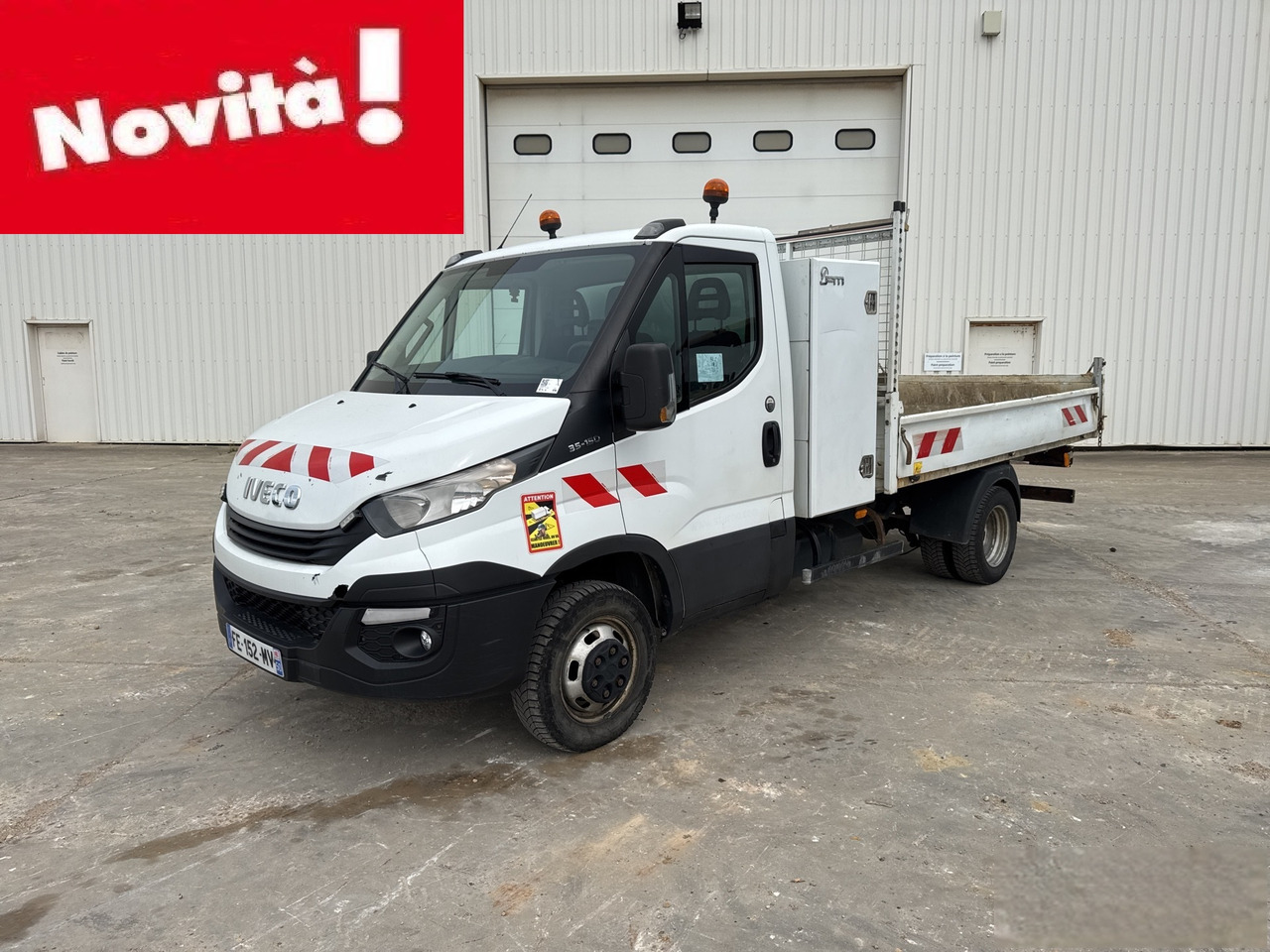 IVECO DAILY 35-150 - Camion benne: photos 1 IVECO DAILY 35-150 - Camion benne: photos 1