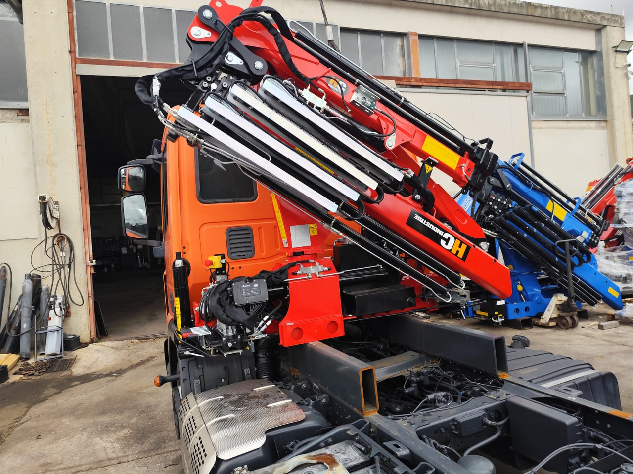 Camion benne, Camion grue IVECO EUROCARGO 120-190L: photos 9