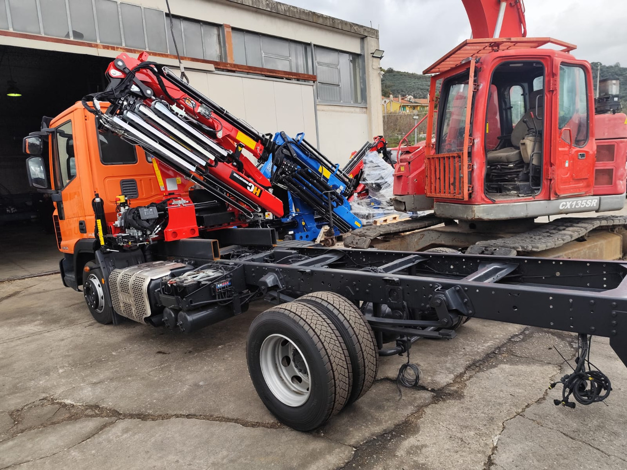 Camion benne, Camion grue IVECO EUROCARGO 120-190L: photos 23