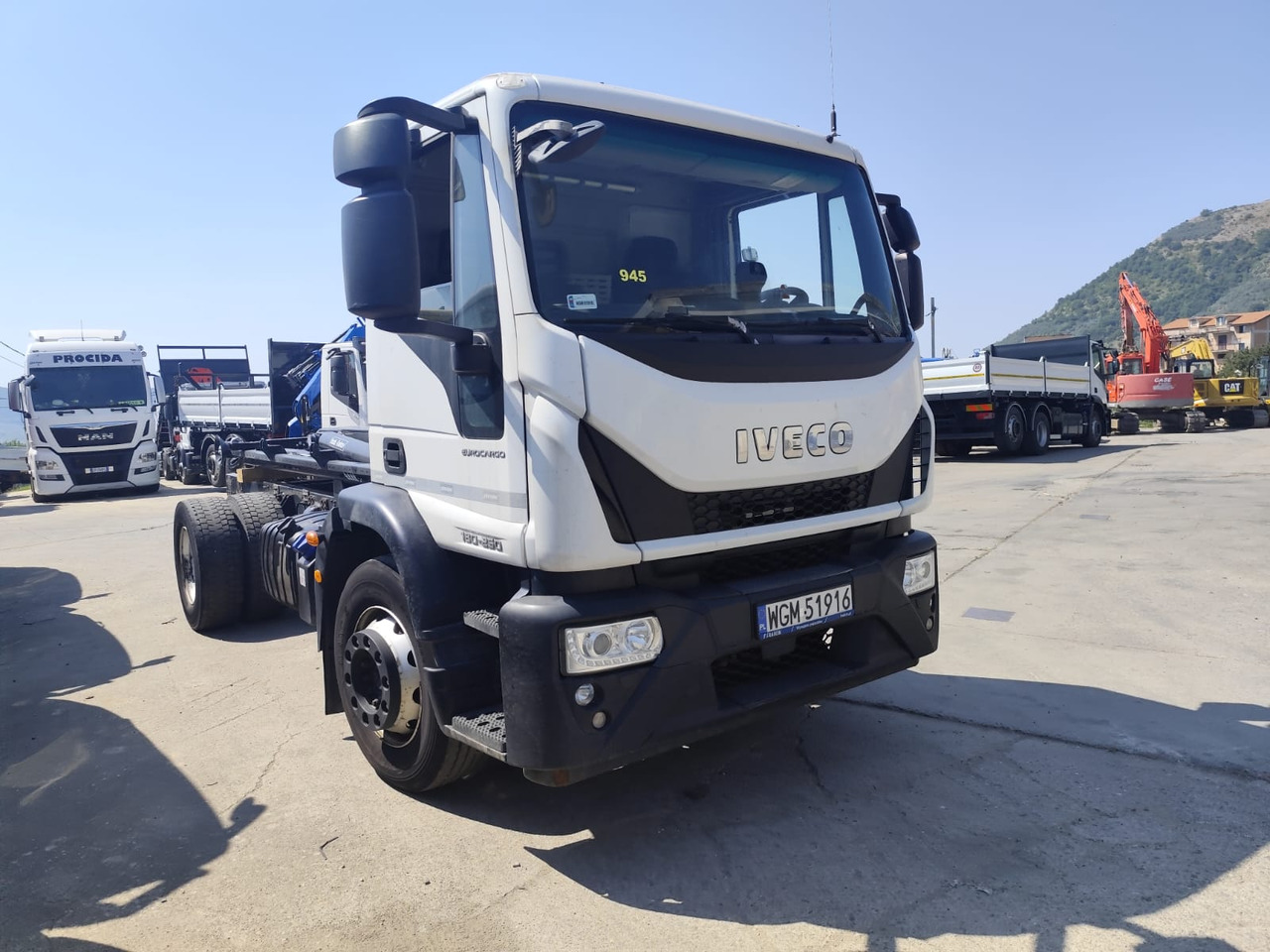 IVECO EUROCARGO 180-250 - Camion ampliroll, Camion grue: photos 1 IVECO EUROCARGO 180-250 - Camion ampliroll, Camion grue: photos 1