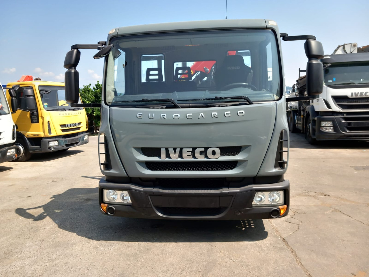 Camion grue IVECO EUROCARGO 80E22: photos 11