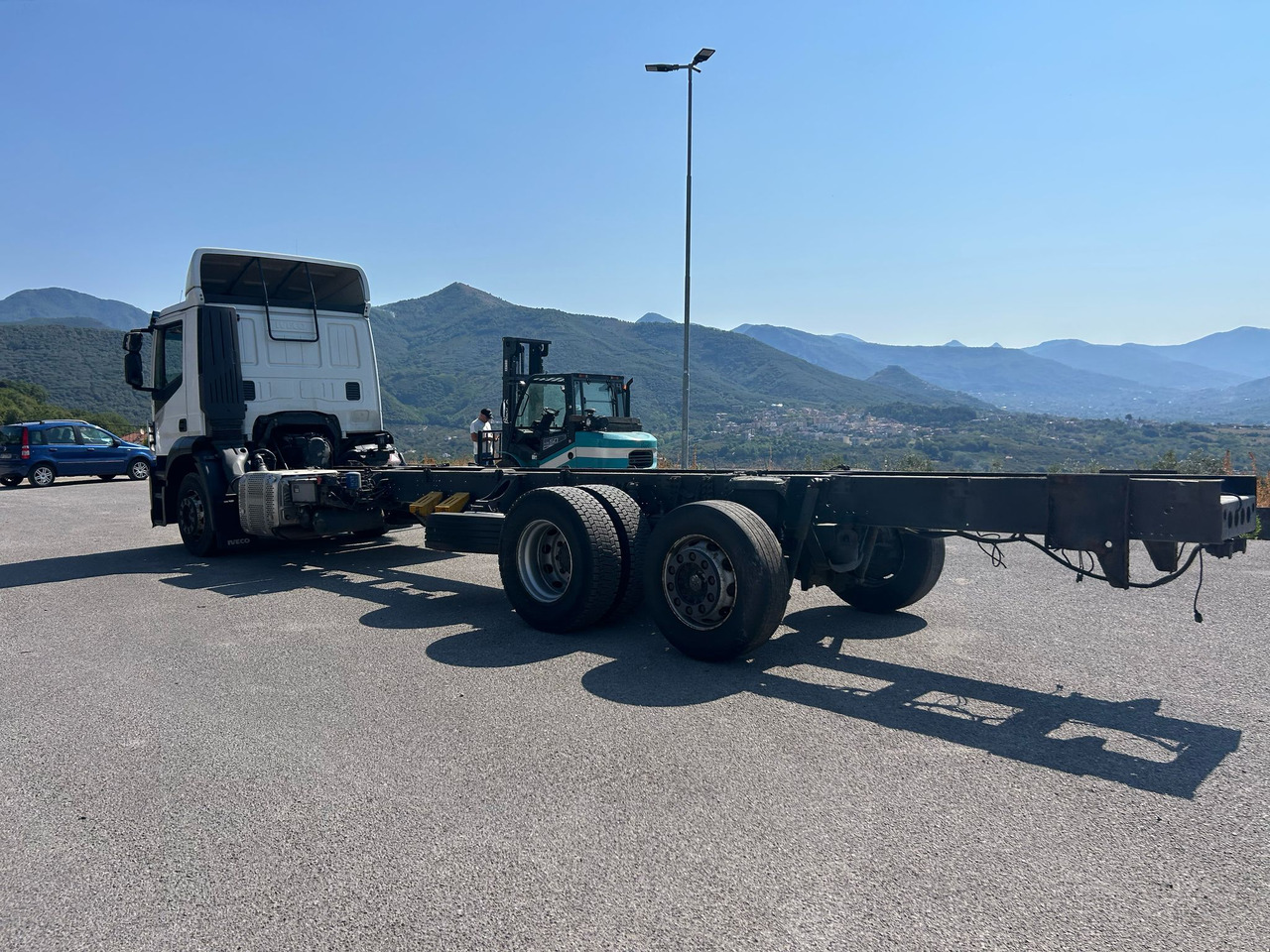 IVECO STRALIS AD 260S31 XP - Châssis cabine: photos 4 IVECO STRALIS AD 260S31 XP - Châssis cabine: photos 4