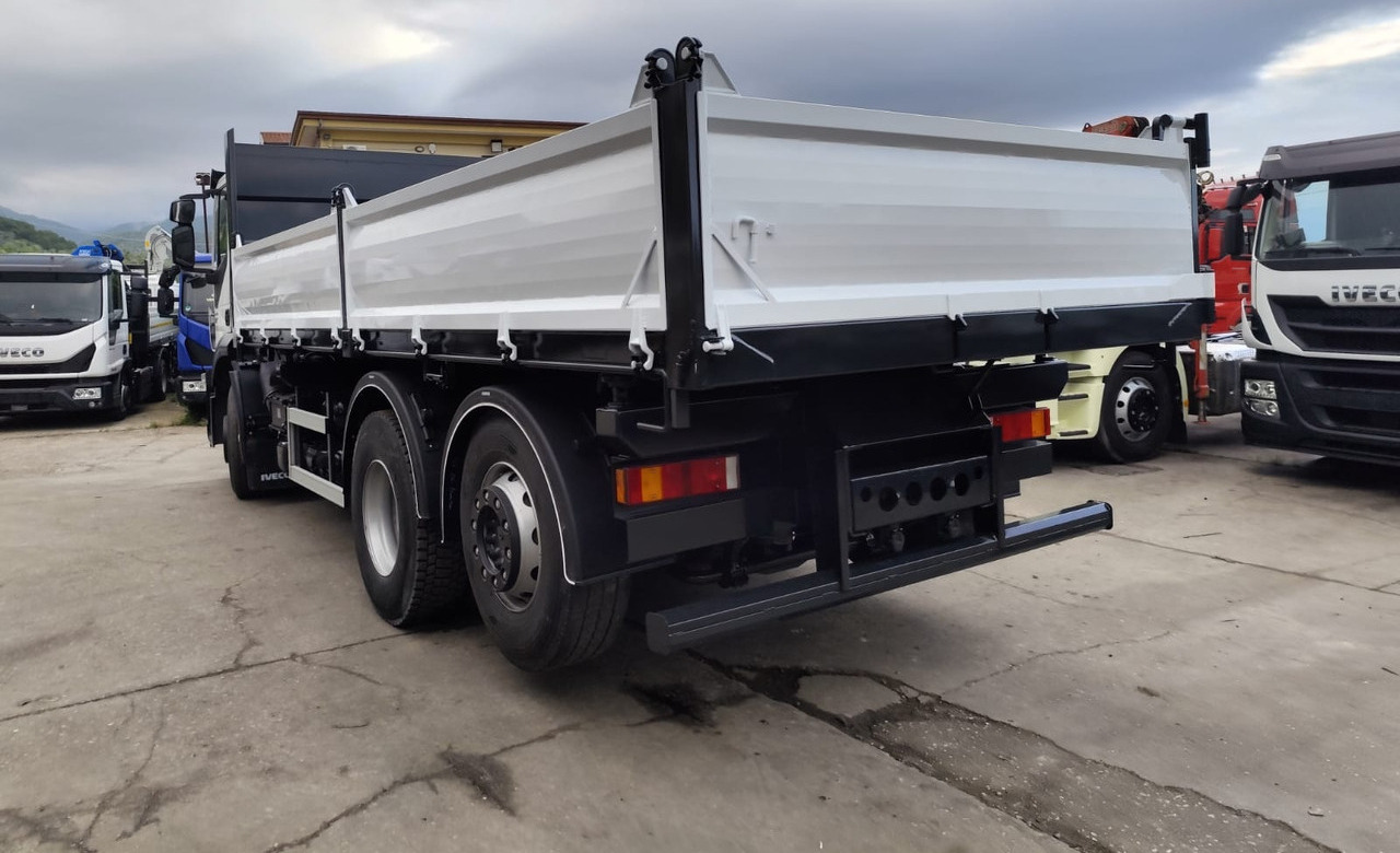 IVECO STRALIS AD 260S31 XP - Camion benne: photos 2 IVECO STRALIS AD 260S31 XP - Camion benne: photos 2