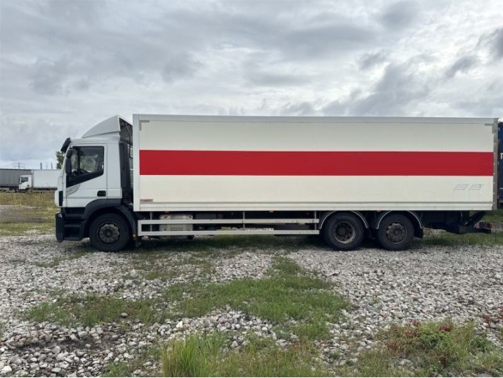 IVECO STRALIS AD 260S31 XP - Châssis cabine: photos 2 IVECO STRALIS AD 260S31 XP - Châssis cabine: photos 2