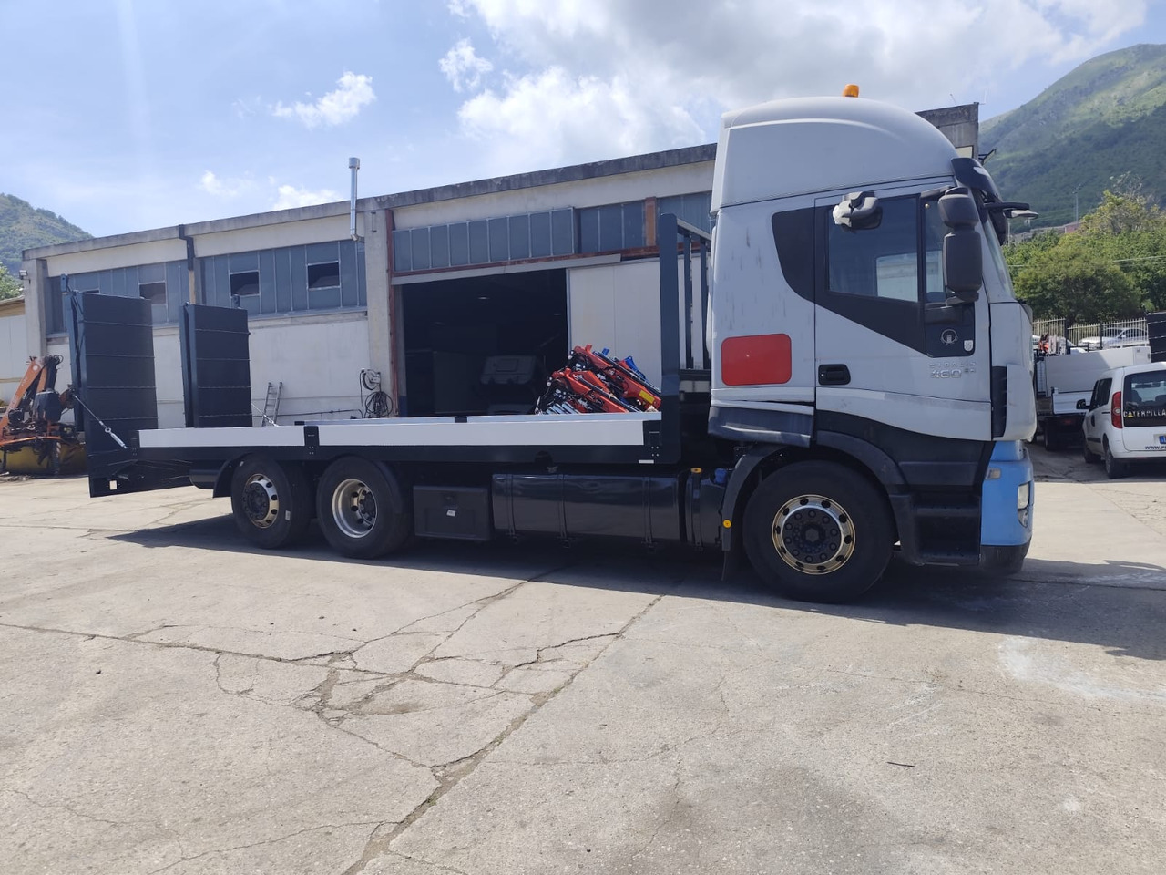 Camion plateau IVECO STRALIS AS 260S46: photos 24