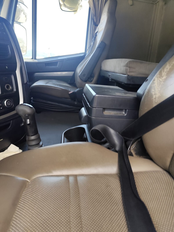 IVECO STRALIS AS 260S46 - Camion plateau: photos 5 IVECO STRALIS AS 260S46 - Camion plateau: photos 5