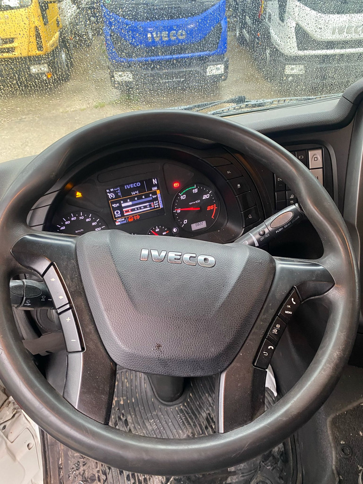 IVECO STRALIS AS 260S46 - Camion plateau: photos 2 IVECO STRALIS AS 260S46 - Camion plateau: photos 2