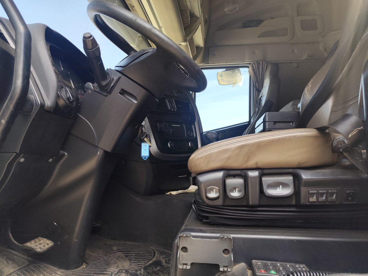 Camion plateau IVECO STRALIS AS 260S46: photos 11