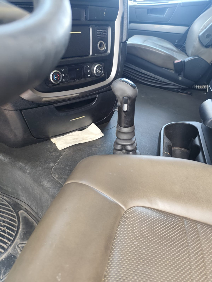IVECO STRALIS AS 260S46 - Camion plateau: photos 4 IVECO STRALIS AS 260S46 - Camion plateau: photos 4