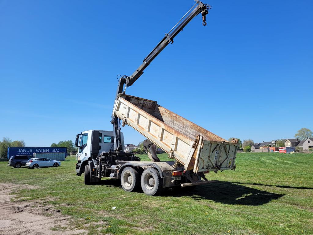 Camion grue, Camion benne IVECO TRAKKER 260T36: photos 12 Camion grue, Camion benne IVECO TRAKKER 260T36: photos 12