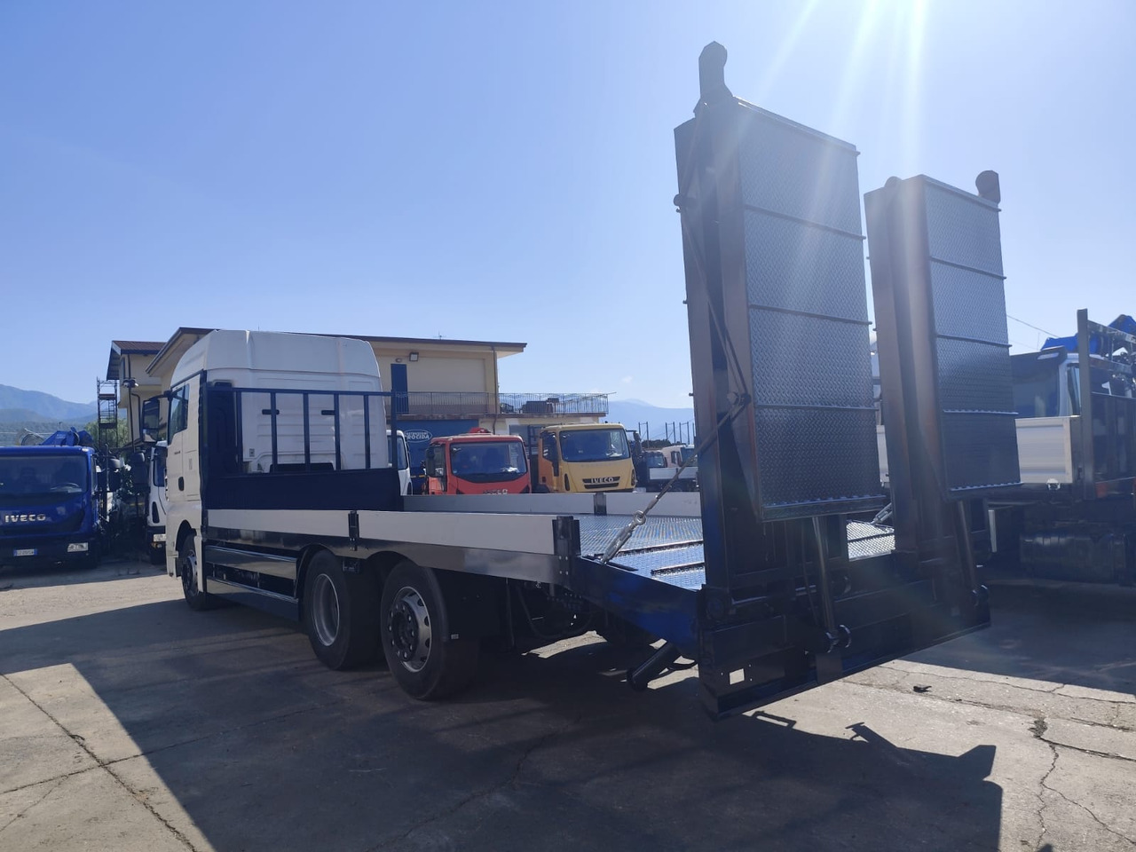 MAN TGX 26.440 - Camion plateau: photos 4 MAN TGX 26.440 - Camion plateau: photos 4