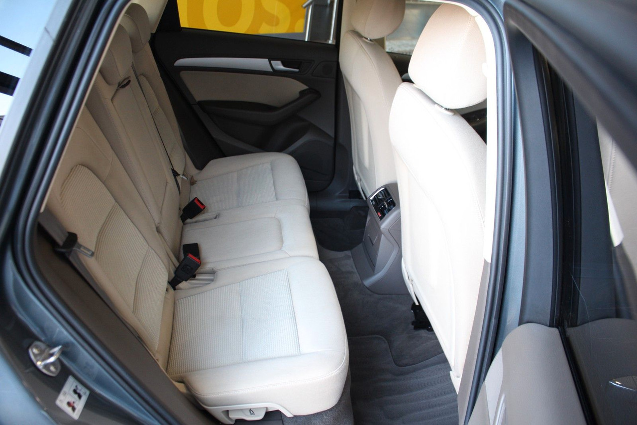 SUV Audi Q5 2.0 TDI  S-tronic quattro Panorama Kamera ACC: photos 9