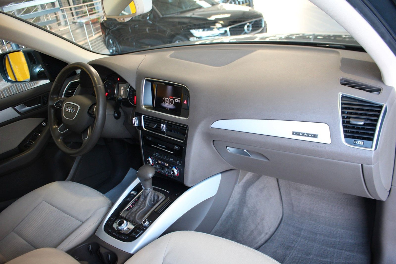 SUV Audi Q5 2.0 TDI  S-tronic quattro Panorama Kamera ACC: photos 7