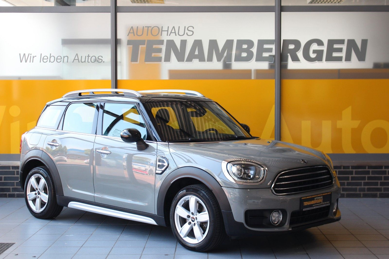 MINI Cooper D Countryman Pepper Navi Klimaaut. PDC - Voiture: photos 1 MINI Cooper D Countryman Pepper Navi Klimaaut. PDC - Voiture: photos 1