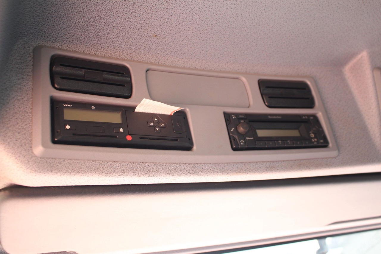 Camion plateau Mercedes-Benz Atego  Pritsche 921: photos 14