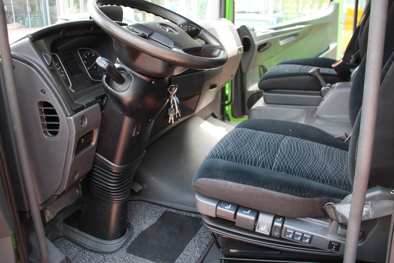 Camion plateau Mercedes-Benz Atego  Pritsche 921: photos 9