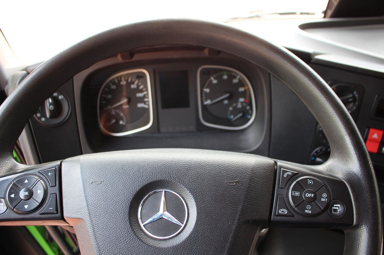 Camion plateau Mercedes-Benz Atego  Pritsche 921: photos 11