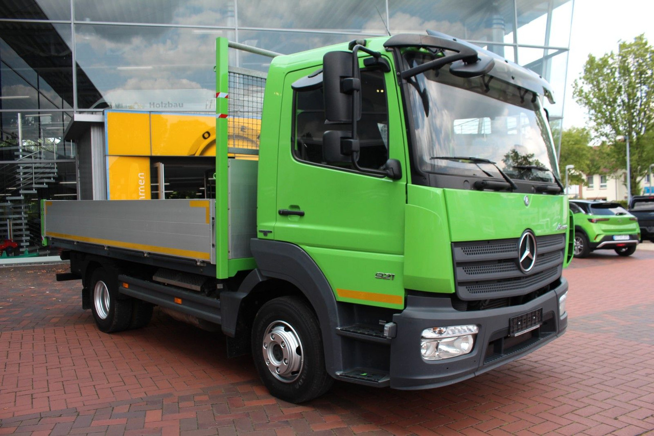 Mercedes-Benz Atego Pritsche 921 - Camion plateau: photos 1 Mercedes-Benz Atego Pritsche 921 - Camion plateau: photos 1