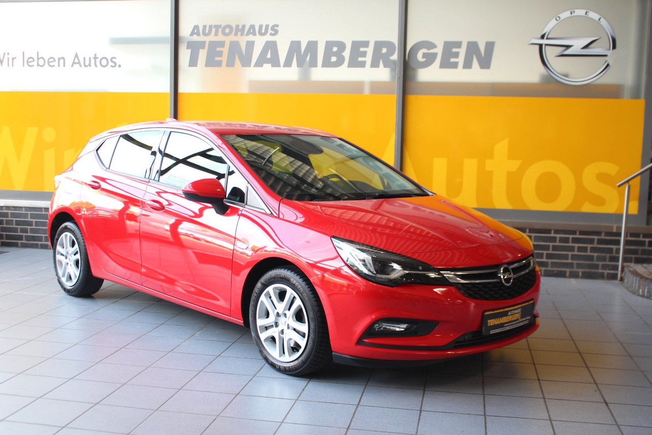 Opel Astra K Lim. Innovation Navi Voll-LED Kamera - Berline: photos 1 Opel Astra K Lim. Innovation Navi Voll-LED Kamera - Berline: photos 1